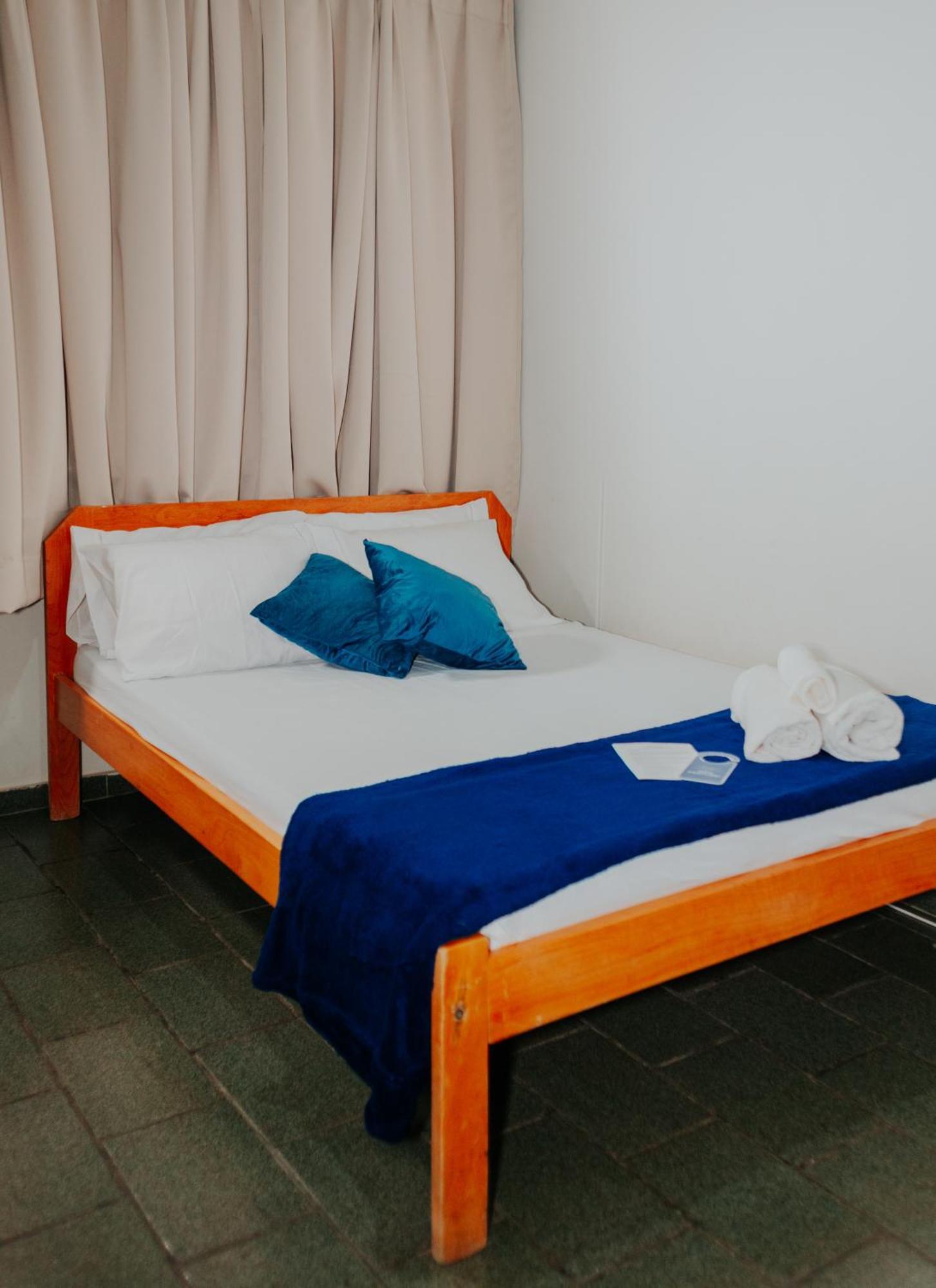 Hotel Santa Terezinha Alfredo Chaves Exteriör bild